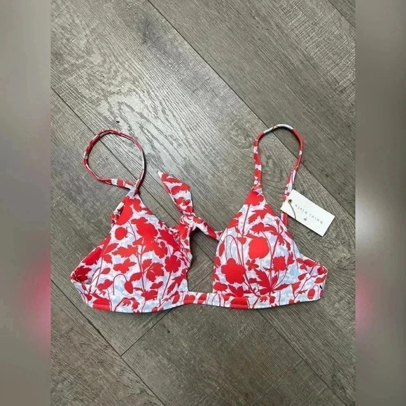 Heidi Klein Quincy Bay Triangle Bikini Push Up Top
In Print New With Tag - Picture 3 of 5